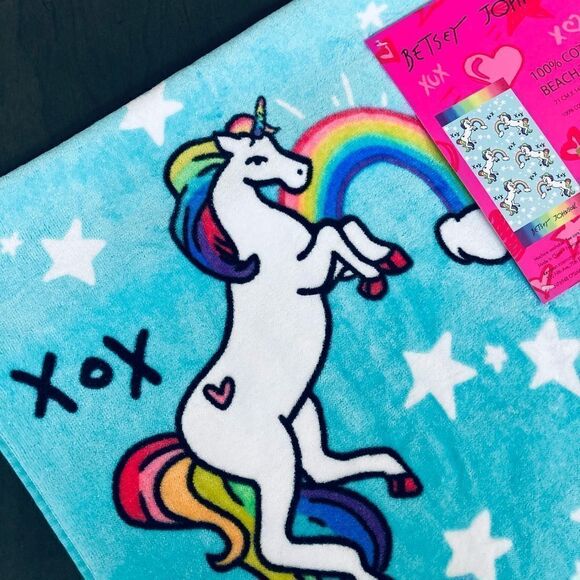 Betsey Johnson Rainbow Unicorn Colorful Beach Towel - Picture 4 of 7